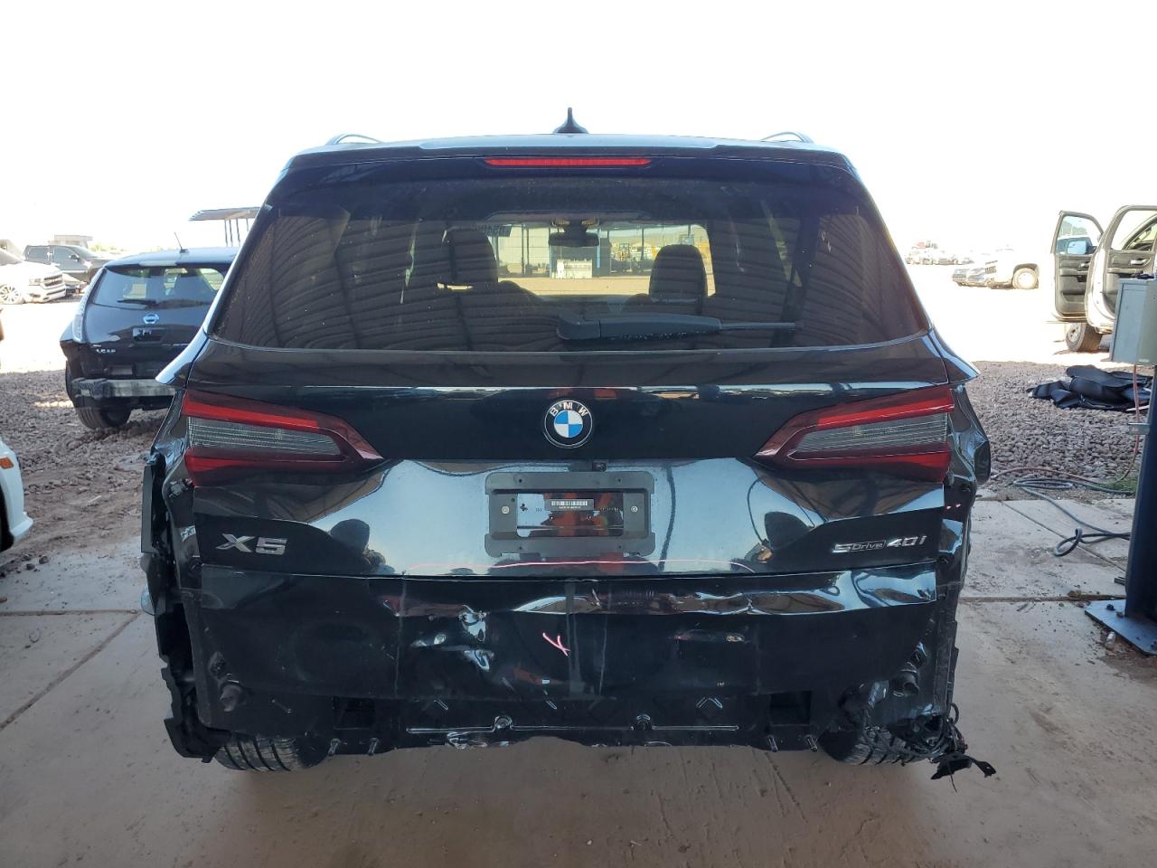2021 BMW X5 sDrive40i: пошкодження задньої частини